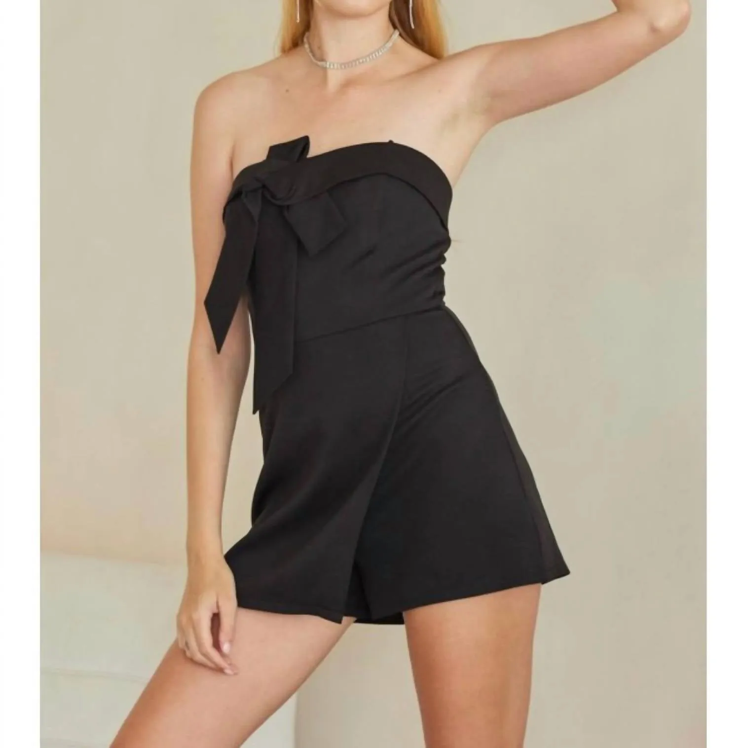 Bow Strapless Romper In Black