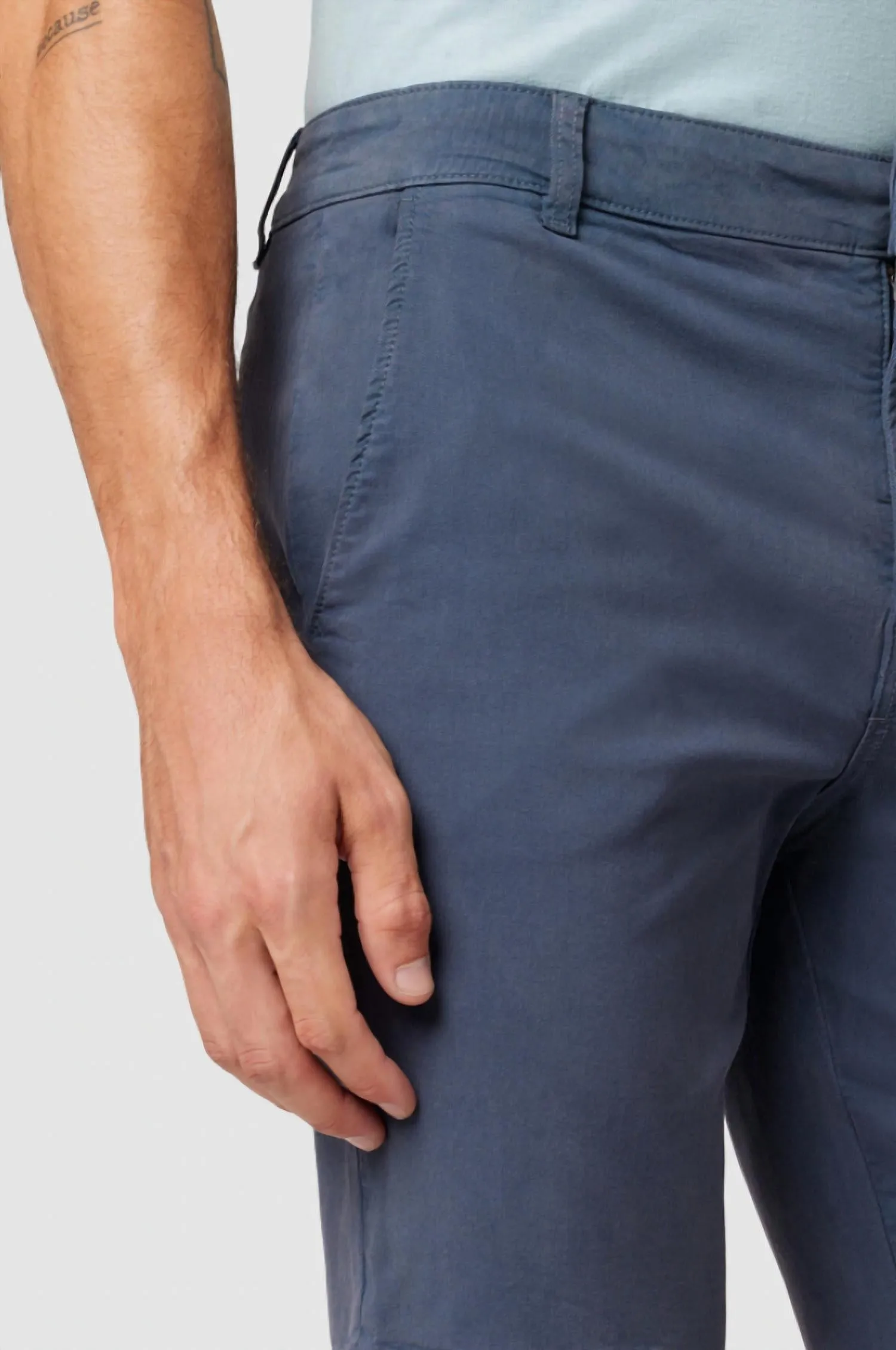 Chino Short In Faded Blue