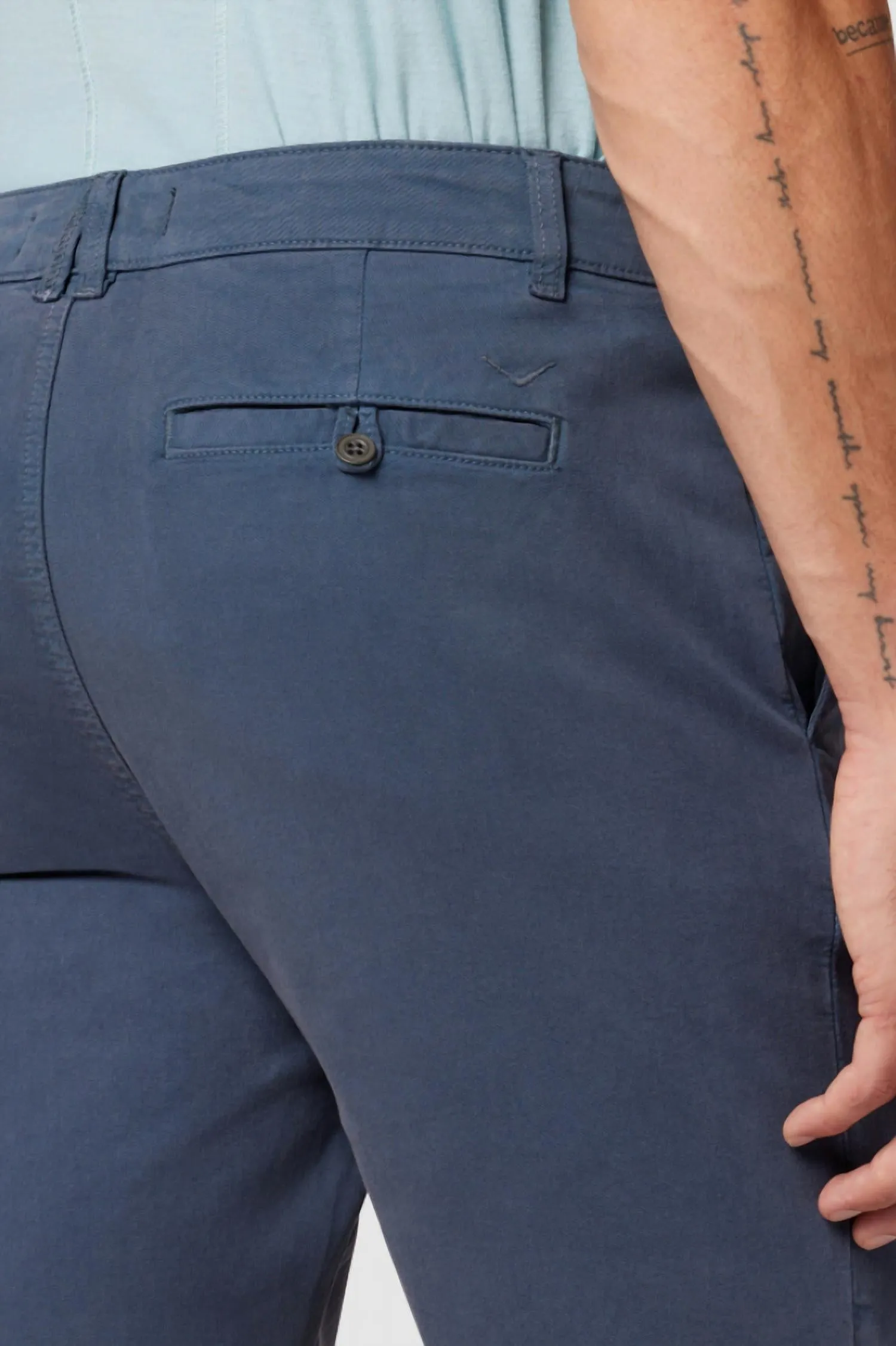 Chino Short In Faded Blue