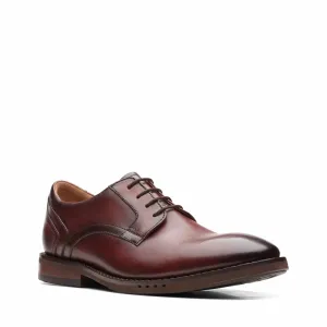 Men's Un Hugh Lace Shoes In Brown Tumbled Nubuck