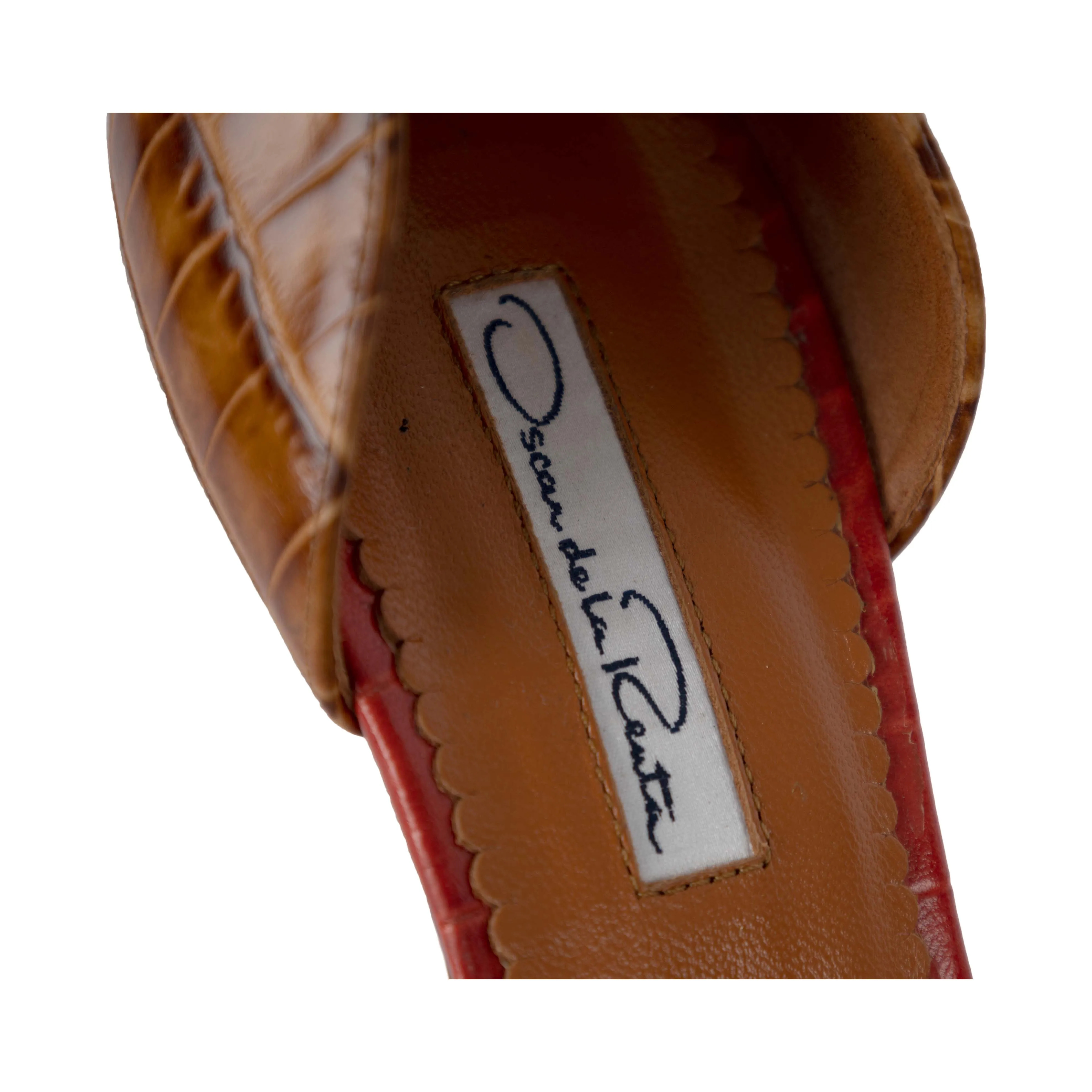 Oscar de la Renta Alligator Embossed Leather Chain Strap D'orsay Pumps - '10s