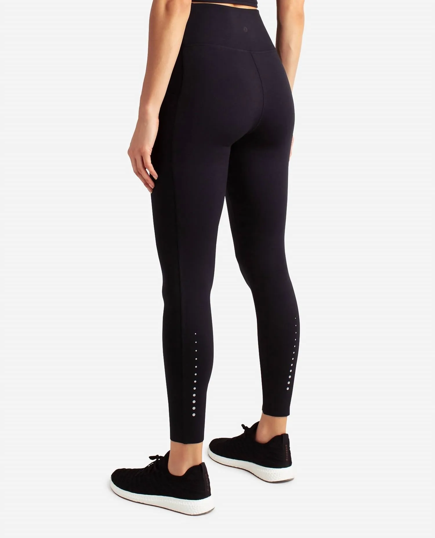 Pacesetter 7/8 Legging In Black Salt