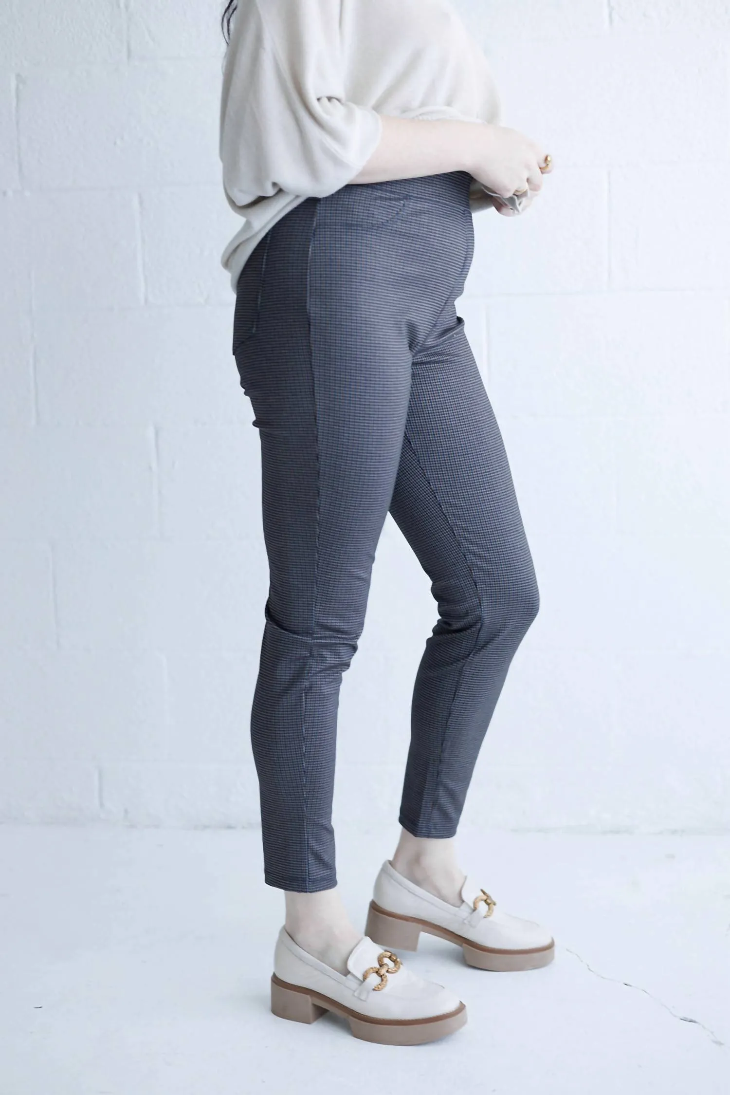 Runway Legging In Navy Micro Pin Check