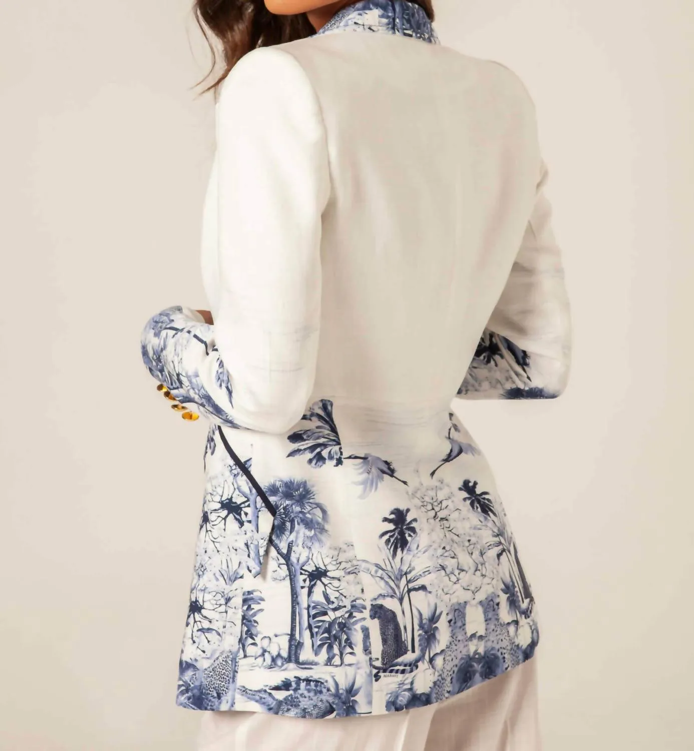 Savage Wild Blazer In White/navy